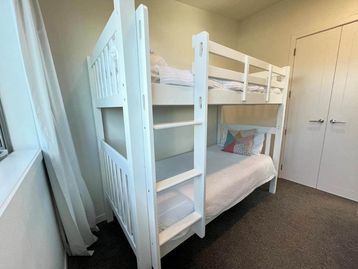 רוטורואה Jandals & Joy Lakefront Retreat מראה חיצוני תמונה